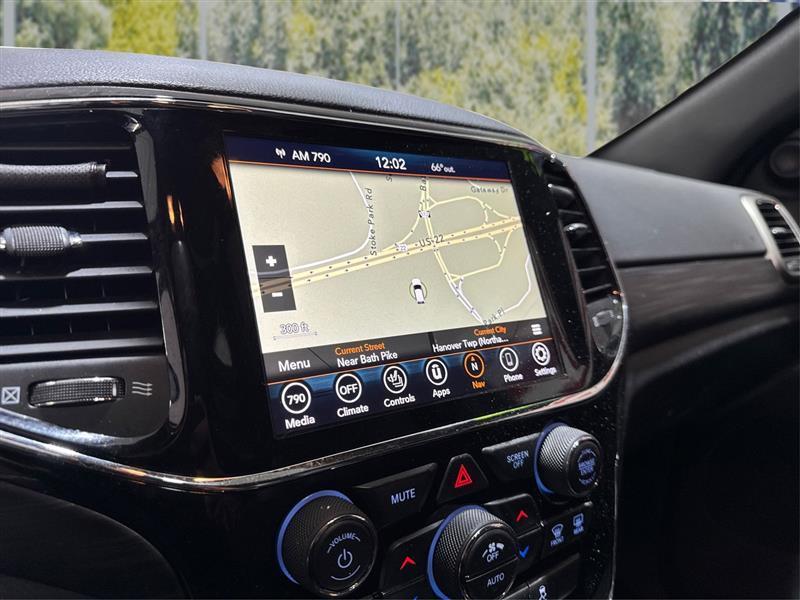 Jeep Grand Cherokee Laredo 4WD 2020