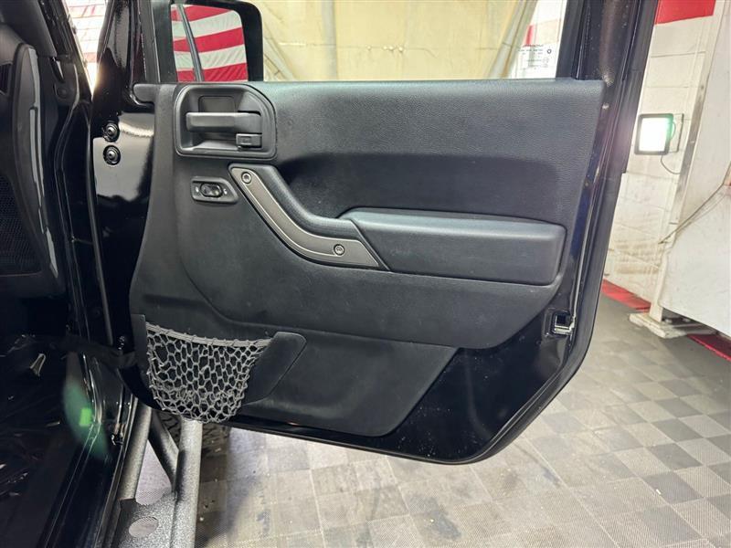 Jeep Wrangler Sport 4WD 2012