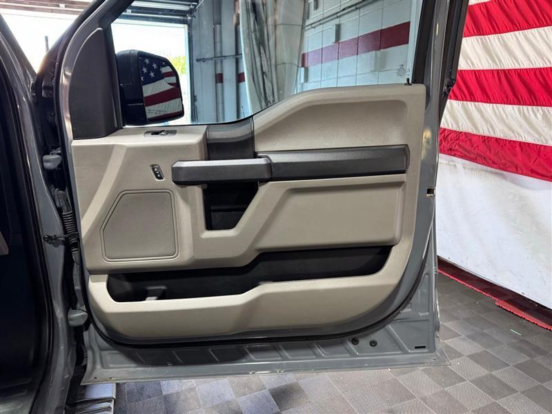 Ford F-150 XL SuperCrew 5.5-ft. Bed 4WD 2019