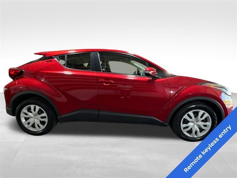Toyota C-HR LE 2020