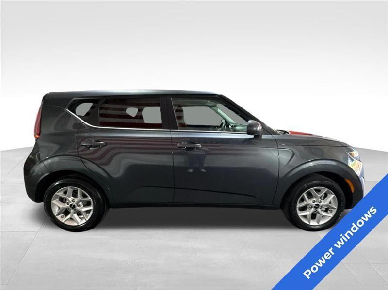 Kia Soul LX CVT 2023