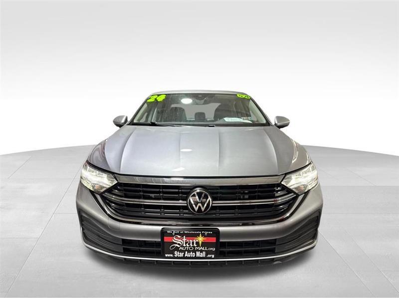 Volkswagen Jetta SE 2024