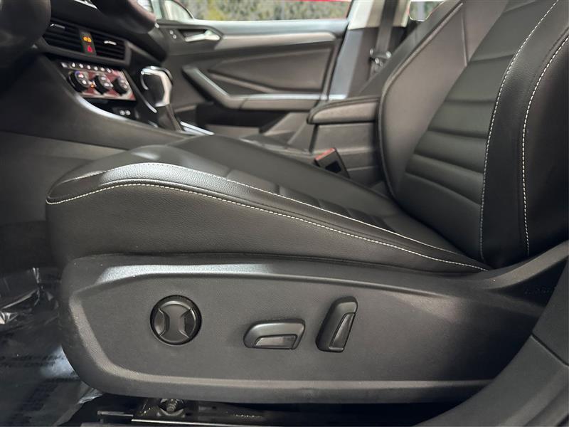 Volkswagen Jetta SE 2024