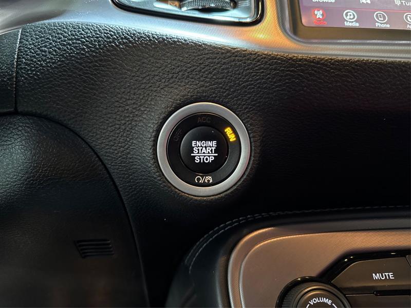 Dodge Challenger GT AWD 2023