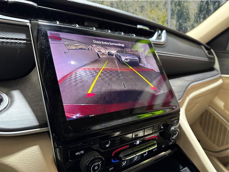 Jeep Grand Cherokee L Limited 4WD 2022