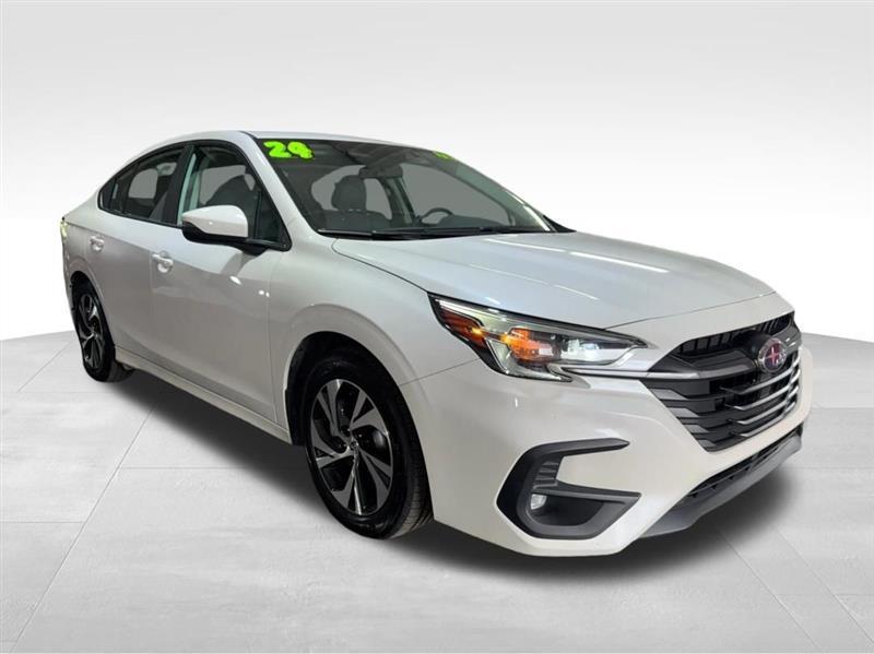 Subaru Legacy Premium 2024