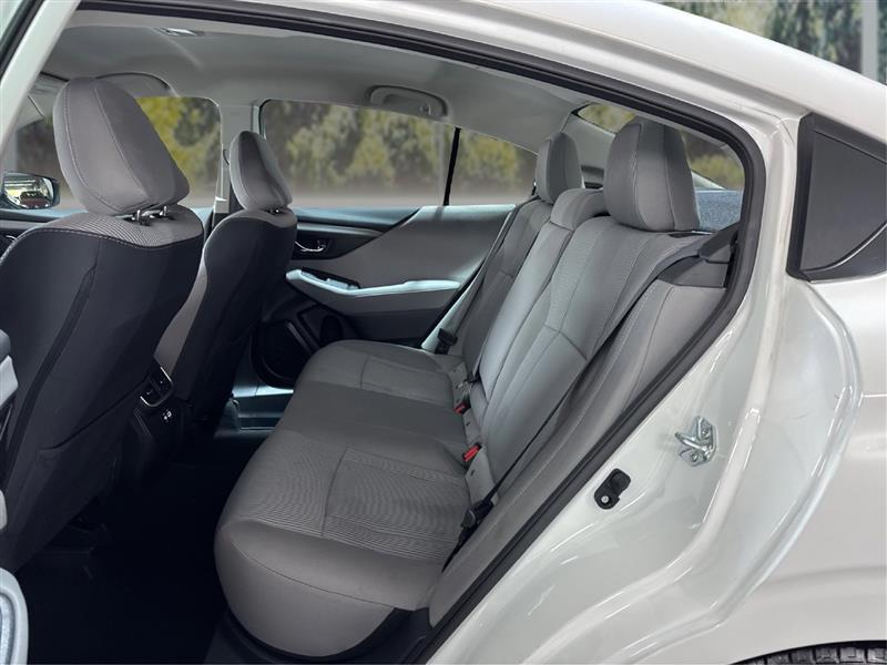 Subaru Legacy Premium 2024