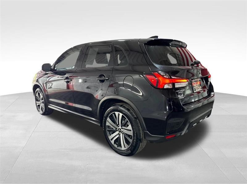 Mitsubishi Outlander Sport 2.0 ES 4WD 2024