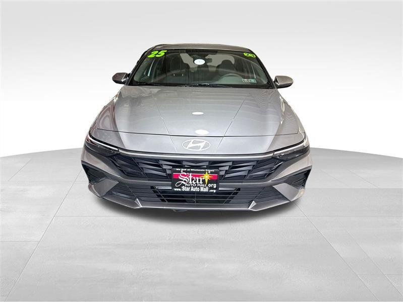 Hyundai Elantra SE 2025