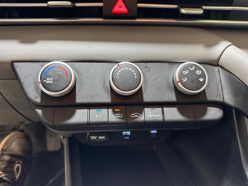 Hyundai Elantra SE 2025
