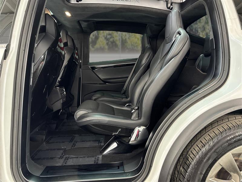 Tesla Model X 90D 2016