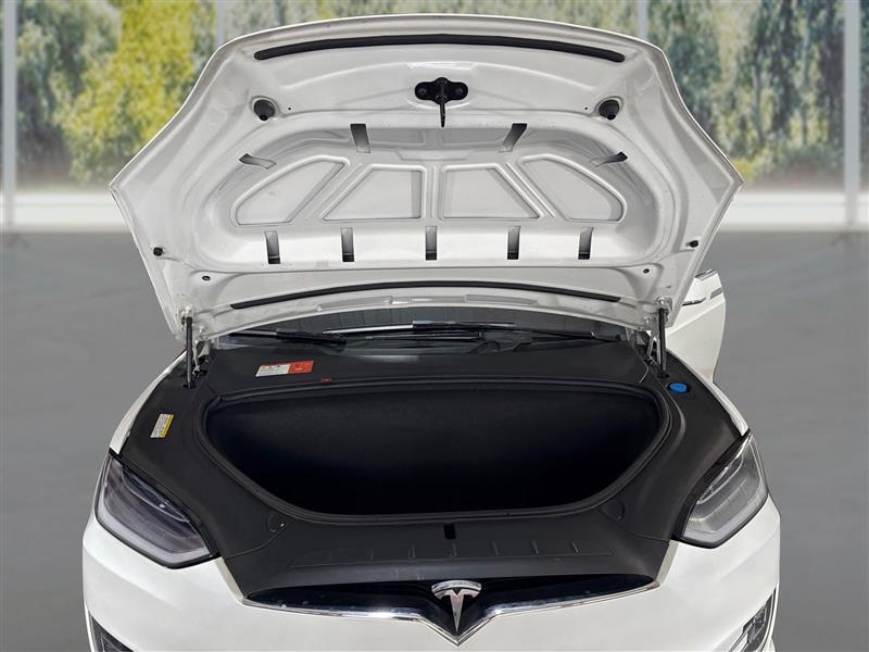 Tesla Model X 90D 2016