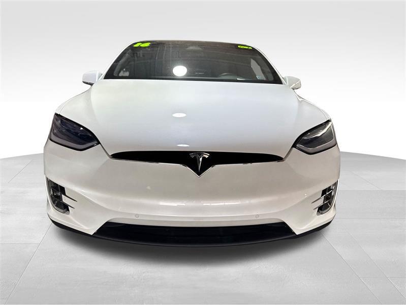 Tesla Model X 90D 2016
