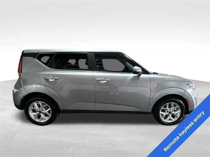 Kia Soul LX CVT 2023