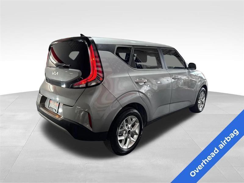Kia Soul LX CVT 2023