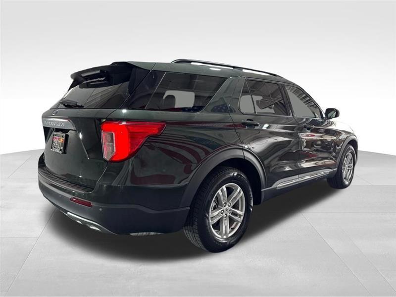 Ford Explorer XLT 2022