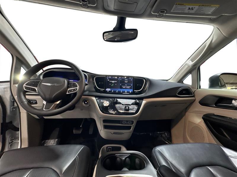 Chrysler Pacifica Touring L 2023