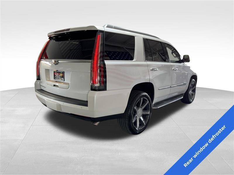 Cadillac Escalade Luxury 4WD 2016