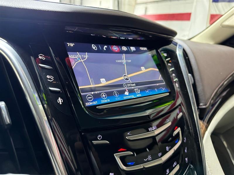 Cadillac Escalade Luxury 4WD 2016