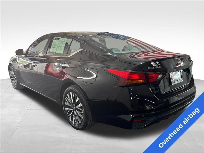 Nissan Altima 2.5 SV 2024