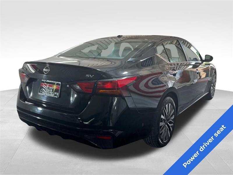 Nissan Altima 2.5 SV 2024