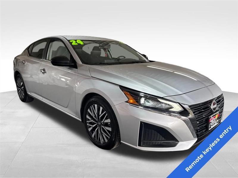 Nissan Altima 2.5 SV 2024