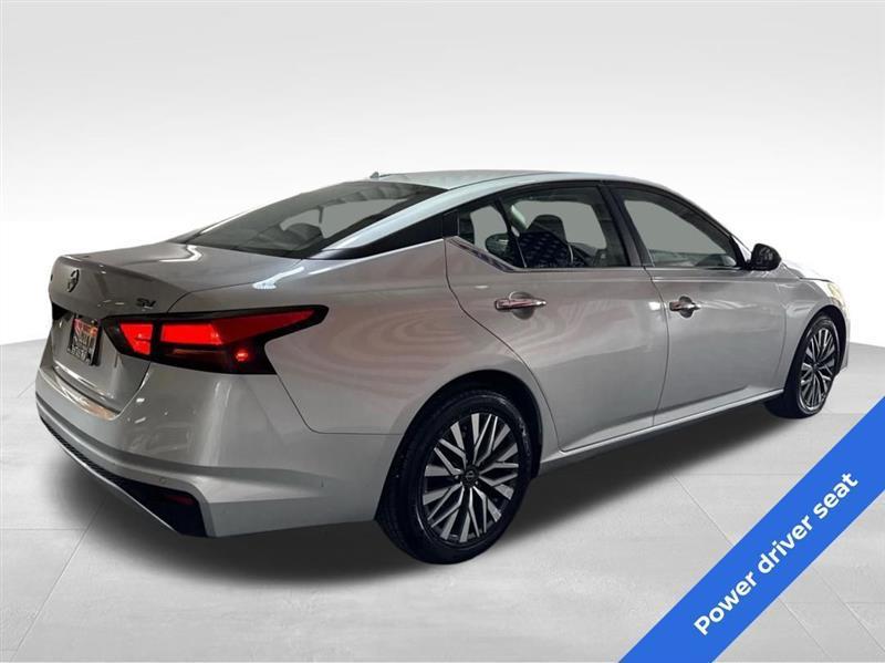 Nissan Altima 2.5 SV 2024