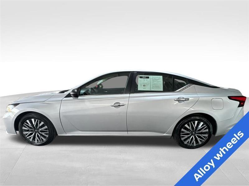 Nissan Altima 2.5 SV 2024