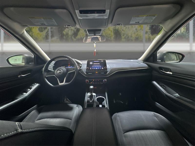 Nissan Altima 2.5 SV 2024