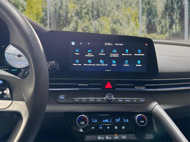 Hyundai Elantra SEL 2024