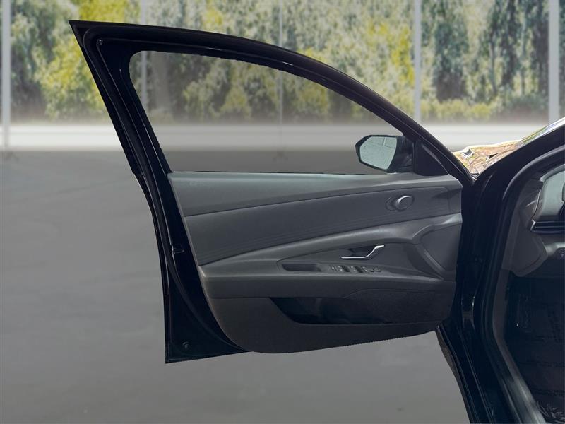 Hyundai Elantra SEL 2024