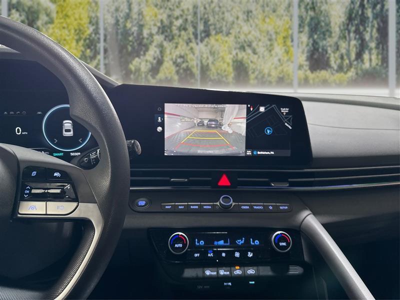 Hyundai Elantra SEL 2024