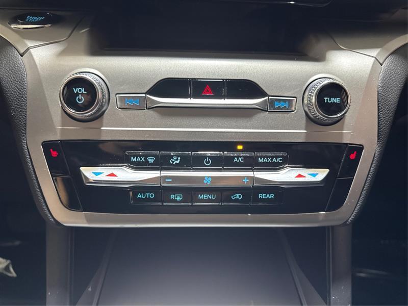 Ford Explorer XLT AWD 2022