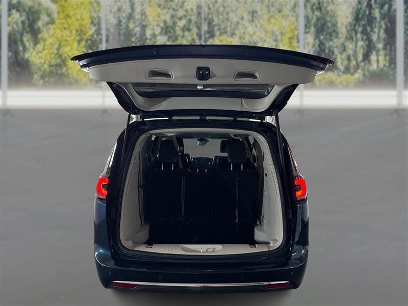 Chrysler Pacifica Hybrid Touring L 2023