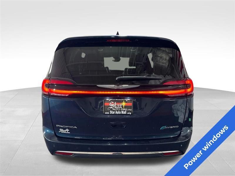 Chrysler Pacifica Hybrid Touring L 2023
