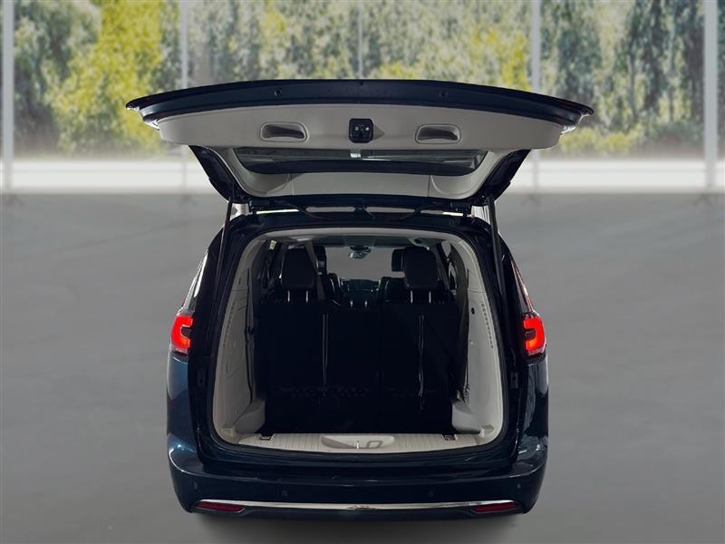 Chrysler Pacifica Hybrid Touring L 2023