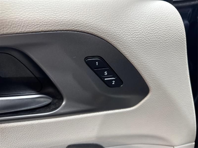 Chrysler Pacifica Hybrid Touring L 2023