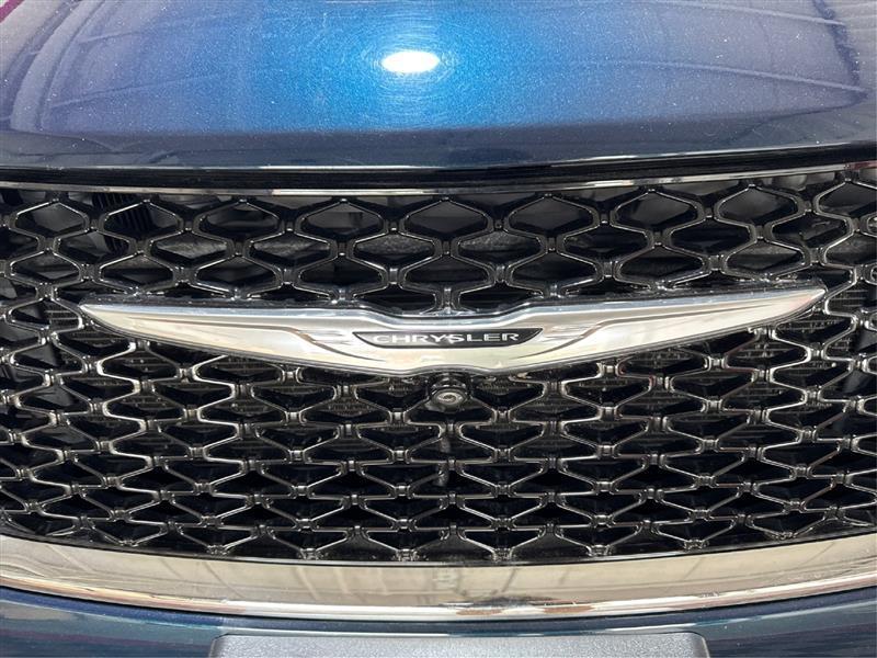 Chrysler Pacifica Hybrid Touring L 2023