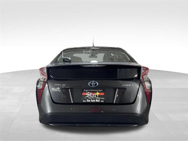 Toyota Prius Two Eco 2018