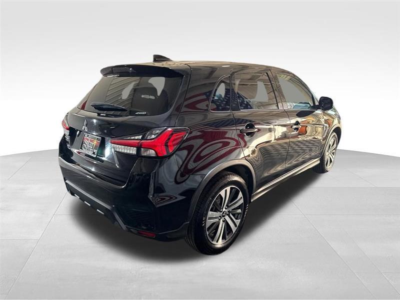 Mitsubishi Outlander Sport 2.0 ES 4WD 2024