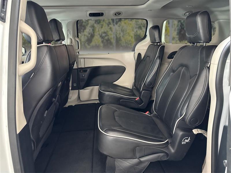 Chrysler Pacifica Limited 2023