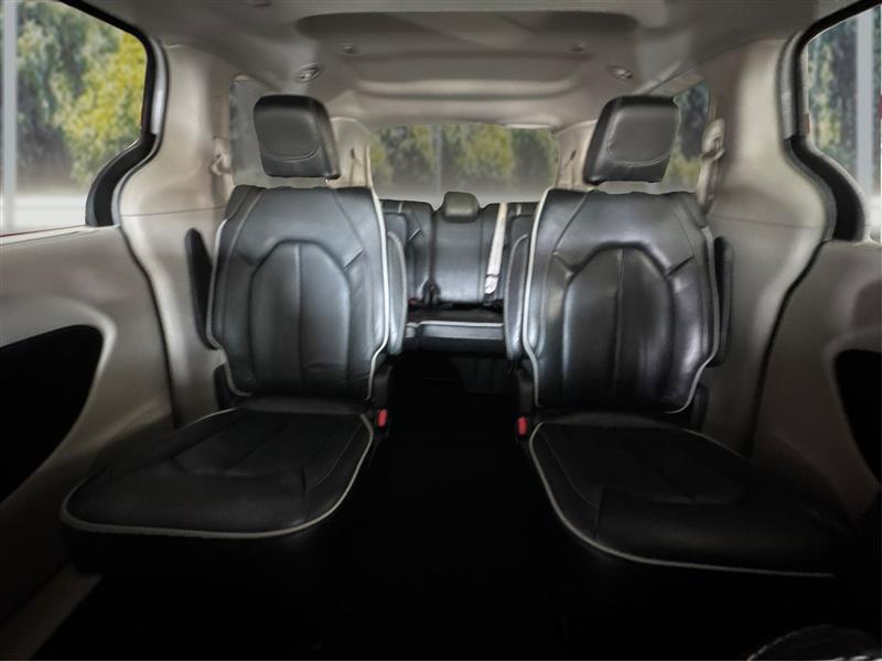 Chrysler Pacifica Limited 2023