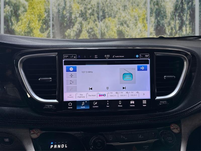 Chrysler Pacifica Limited 2023
