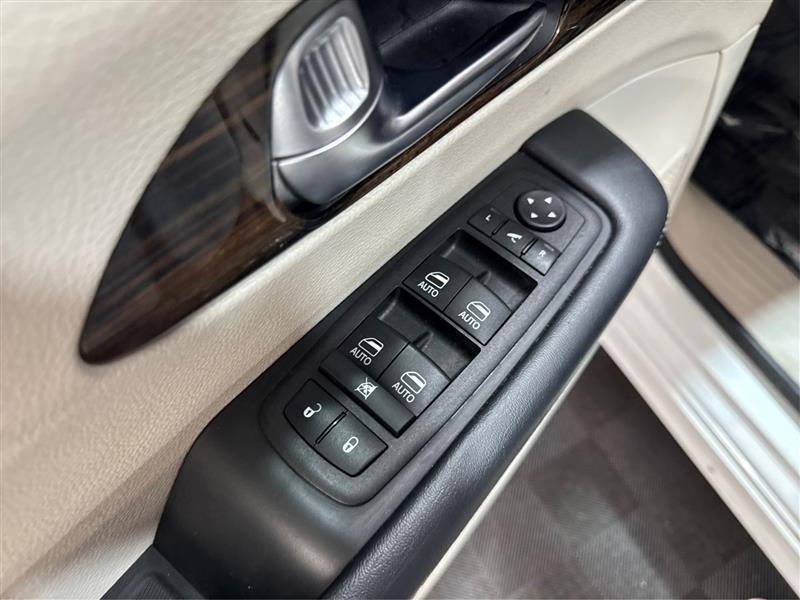 Chrysler Pacifica Limited 2023