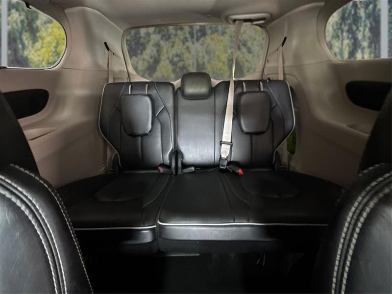 Chrysler Pacifica Limited 2023