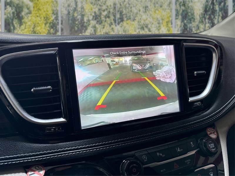Chrysler Pacifica Limited 2023