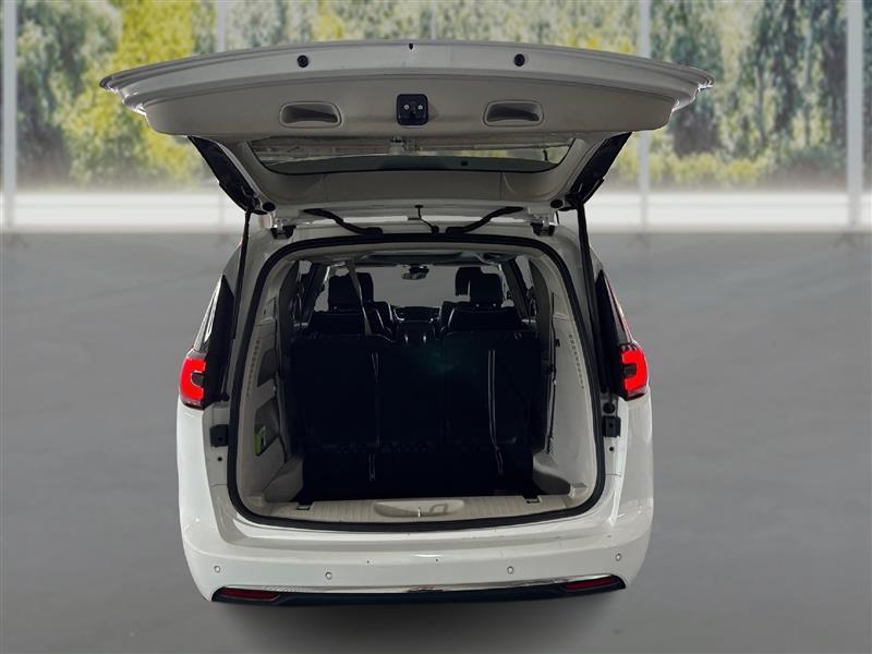 Chrysler Pacifica Limited 2023