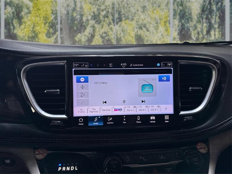 Chrysler Pacifica Limited 2023