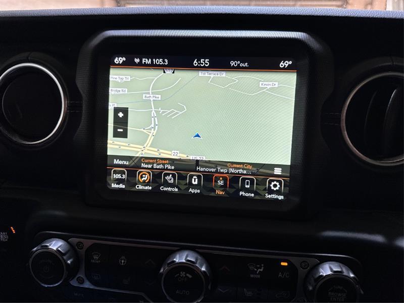 Jeep Wrangler photo 25