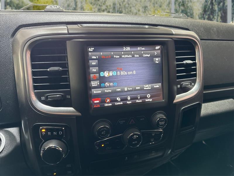 RAM 1500 SLT Quad Cab 4WD 2021